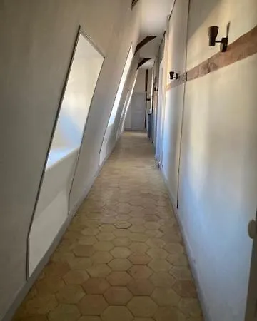 Du Marquis De Broc Bed & Breakfast